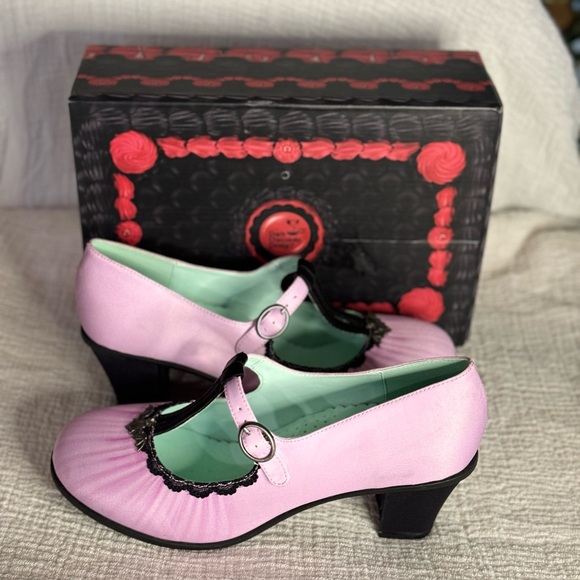 Hot Chocolaticas “Lily” T-strap heels; “Lily”; New with box; size 10.5 - Picture 3 of 9